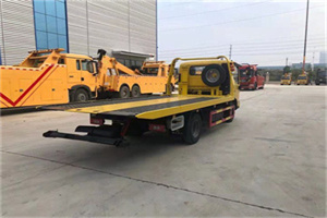 易县非事故拖车